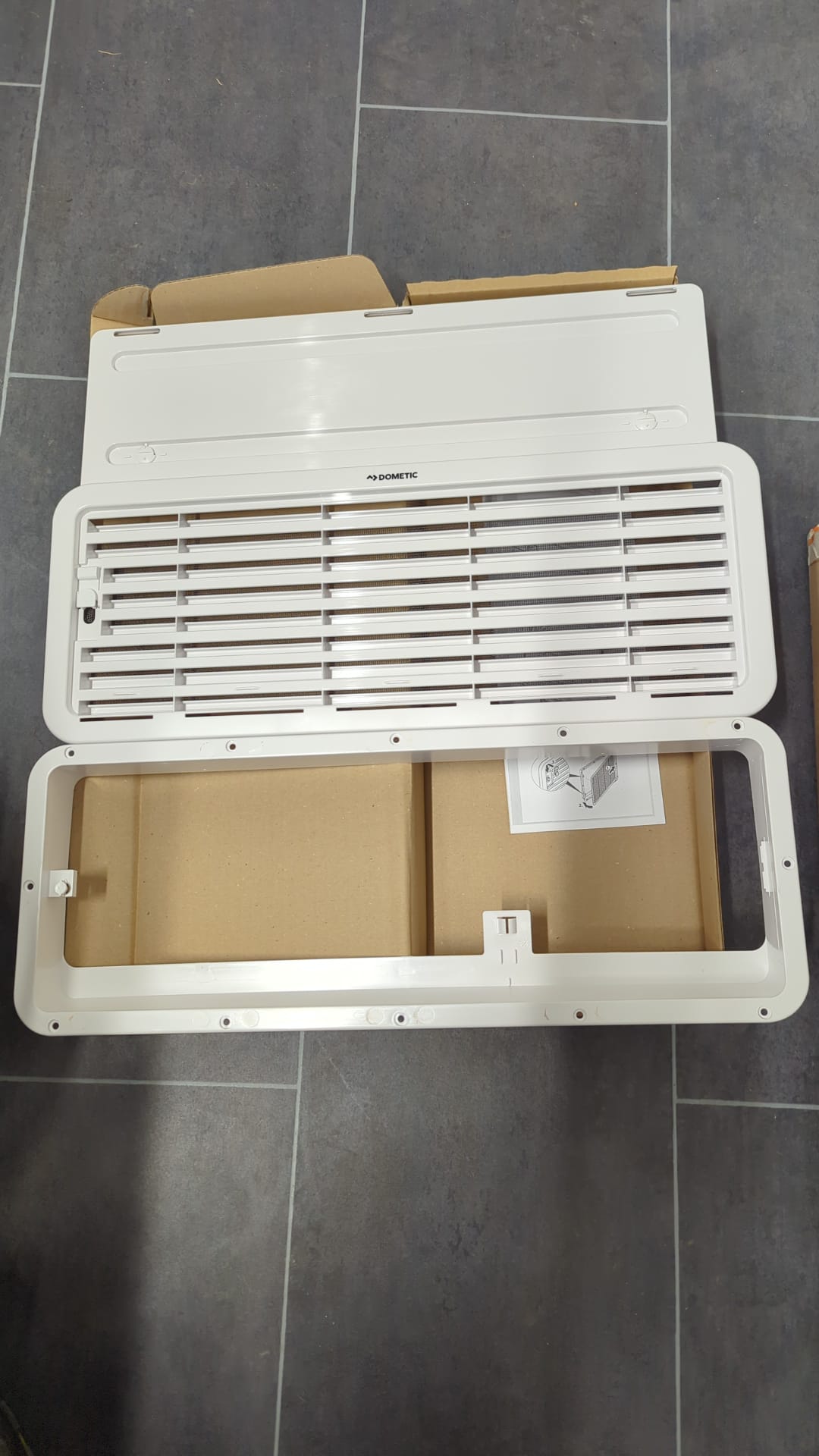 Dometic LS200 koelkastroosterset onder